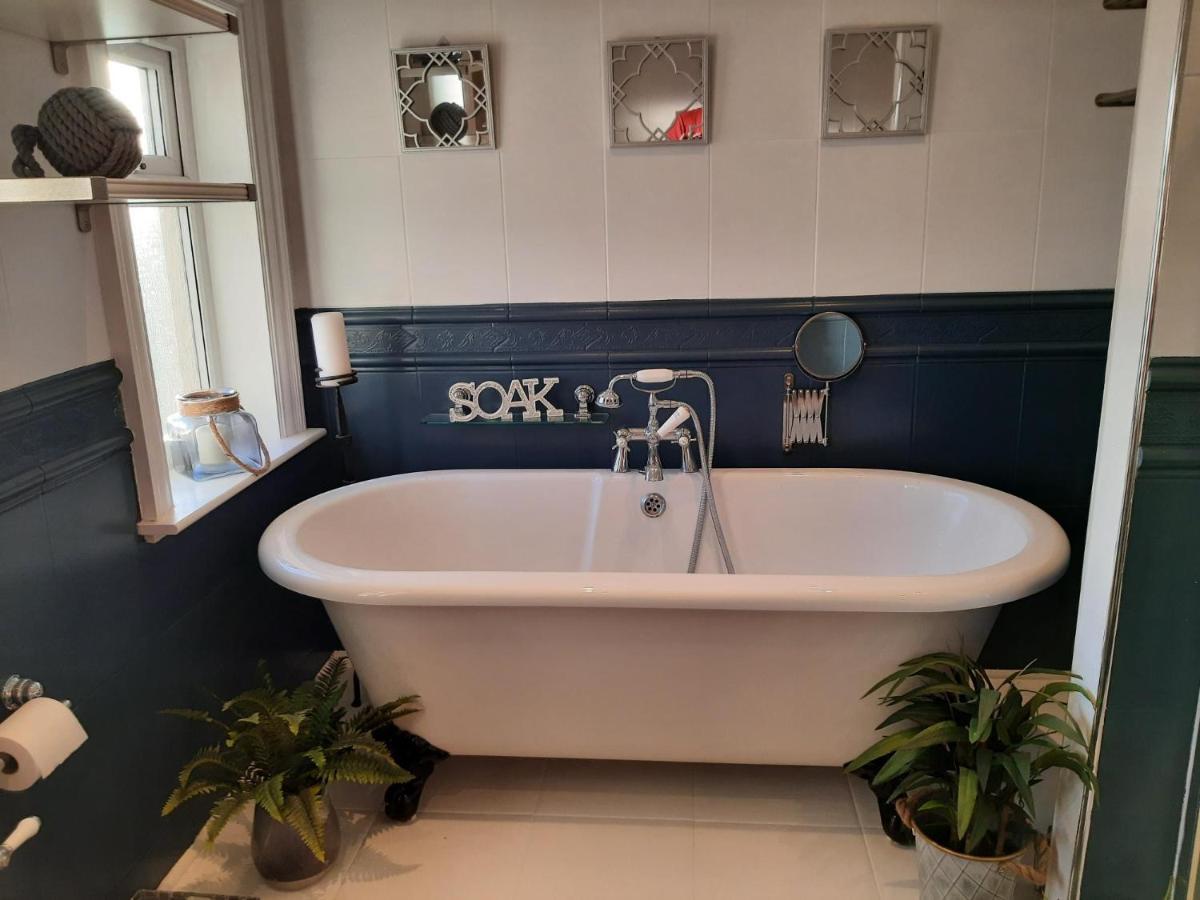 Lytham Luxury Villa Lytham St Annes Buitenkant foto
